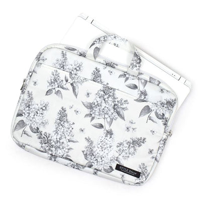 スタイルデコールのPCケース。ノートパソコンが収納できる、かわいいカバー。北欧やボタニカルなど、おしゃれな柄がたくさん。