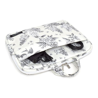 スタイルデコールのPCケース。ノートパソコンが収納できる、かわいいカバー。北欧やボタニカルなど、おしゃれな柄がたくさん。