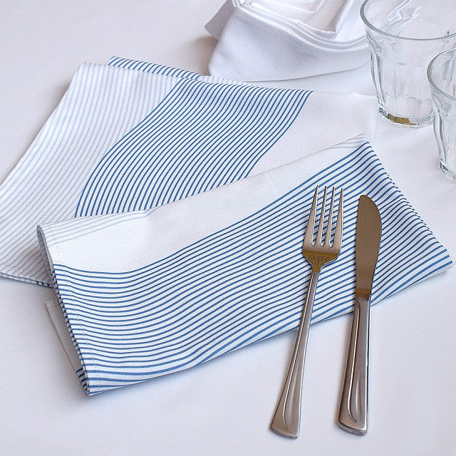 Set of 2 table napkins/torsion water flow